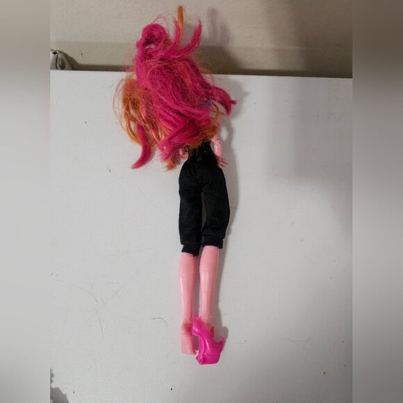 Monster High Gigi Grant Doll 13 Wishes - Picture 6 of 8